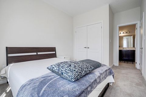 Photo 32 at 242 Paradelle Drive, Oak Ridges Lake Wilcox, Richmond Hill