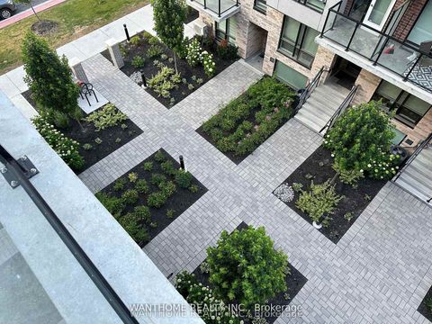 Photo 7 at 15 - 861 Sheppard Avenue W, Clanton Park, Toronto