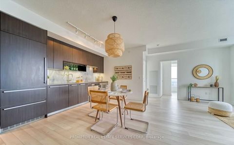 Photo 1 at 2511 - 115 Mcmahon Drive, Bayview Village, Toronto