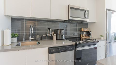 Photo 5 at 818 - 8868 Yonge Street, South Richvale, Richmond Hill