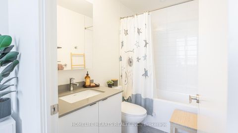 Photo 12 at 818 - 8868 Yonge Street, South Richvale, Richmond Hill