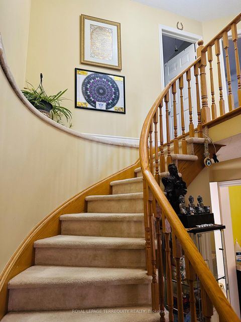 Photo 1 at 35 Raquel Street, Painswick South, Barrie