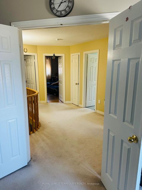 Photo 9 at 35 Raquel Street, Painswick South, Barrie