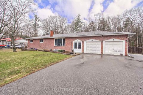 Photo 1 at 52 Maple Avenue, Sutton & Jackson's Point, Georgina