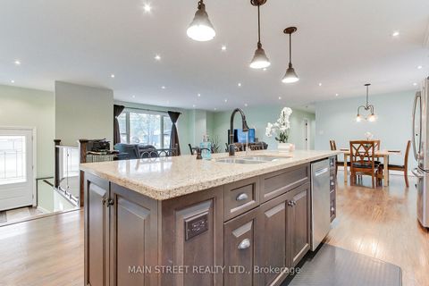 Photo 10 at 52 Maple Avenue, Sutton & Jackson's Point, Georgina