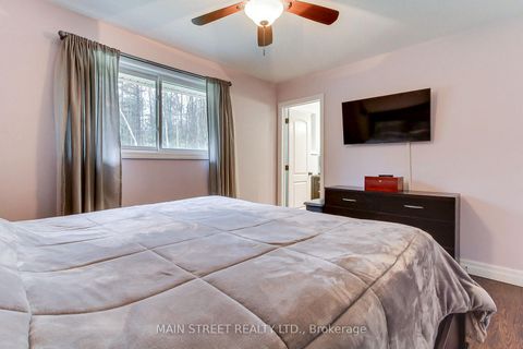 Photo 18 at 52 Maple Avenue, Sutton & Jackson's Point, Georgina