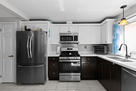 Photo 7 at 5 Laurie Crescent, Wellington, Barrie