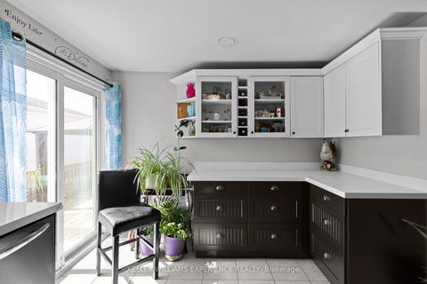 Photo 8 at 5 Laurie Crescent, Wellington, Barrie