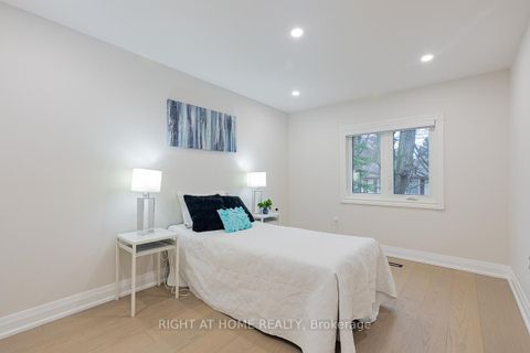 Photo 10 at 176 - 160 Palmdale Drive, Sullivan, Toronto