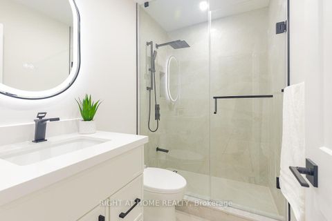 Photo 11 at 176 - 160 Palmdale Drive, Sullivan, Toronto
