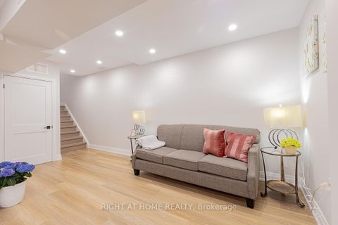 Photo 13 at 176 - 160 Palmdale Drive, Sullivan, Toronto