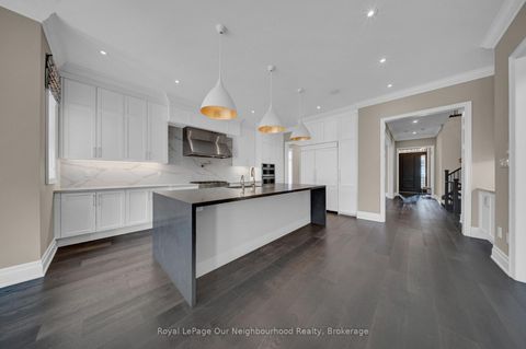 Photo 9 at 7 Starrett Street, Nobleton, King