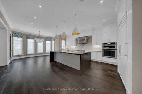 Photo 13 at 7 Starrett Street, Nobleton, King