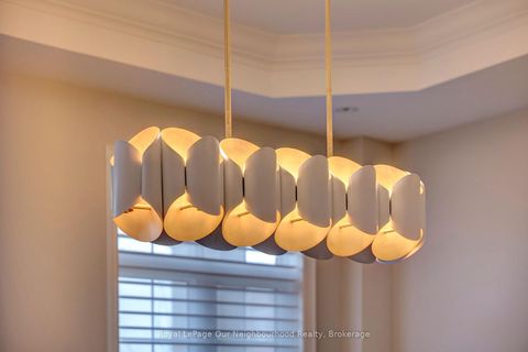 Photo 22 at 7 Starrett Street, Nobleton, King