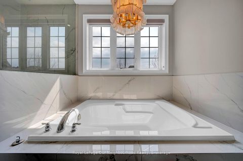 Photo 29 at 7 Starrett Street, Nobleton, King