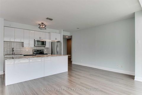 Photo 16 at 3203 - 2900 Highway 7, Concord, Vaughan