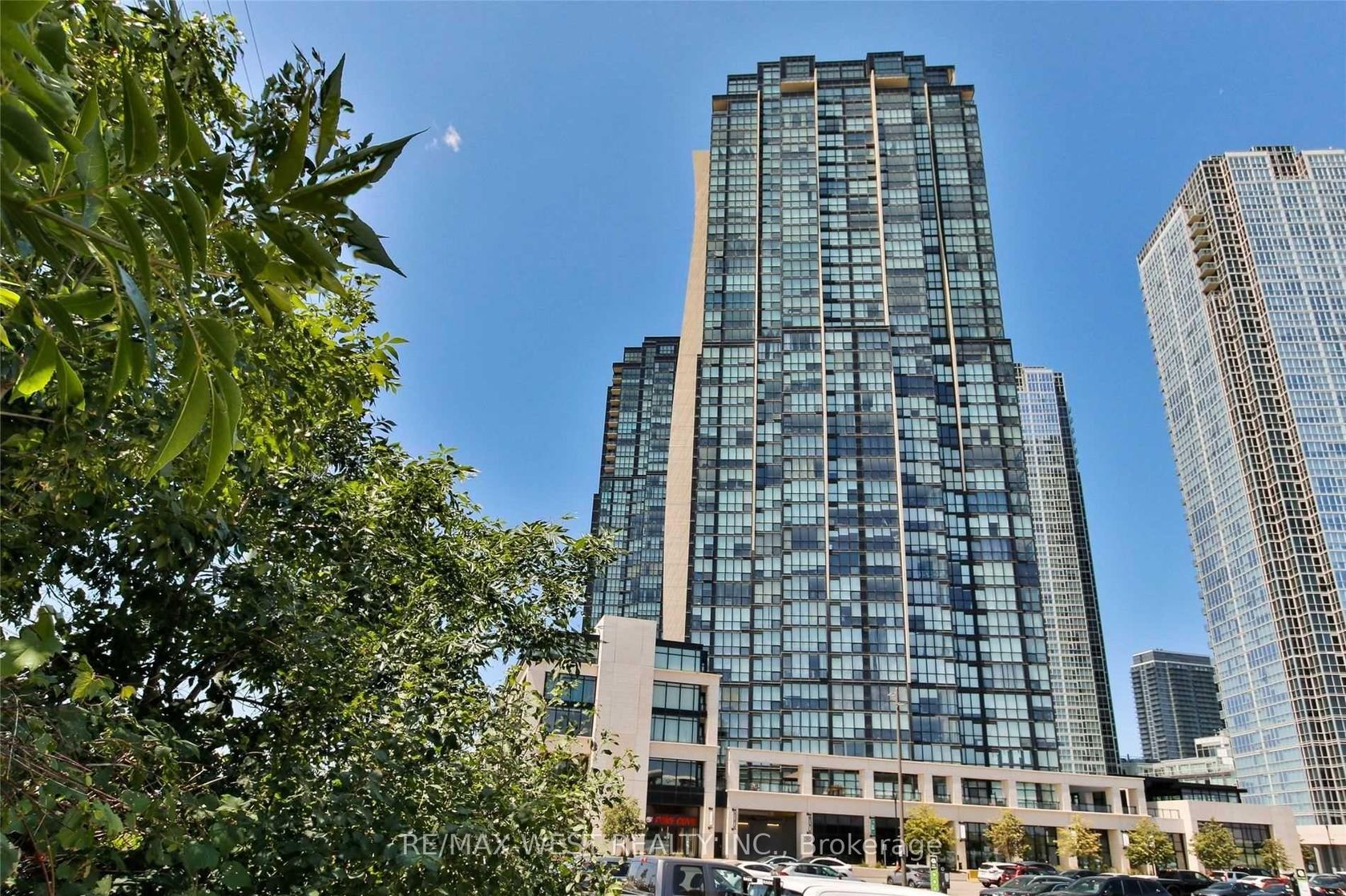 3203 - 2900 Highway 7, Concord, Vaughan photo number 2