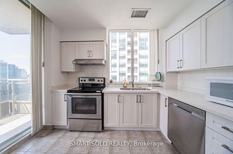 Photo 11 at PH210 - 256 Doris Avenue, Willowdale East, Toronto