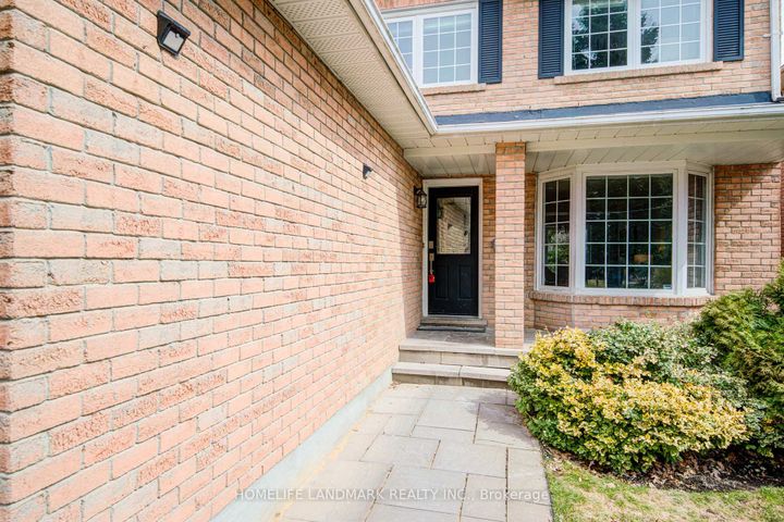Photo 3 at 1111 Deer Run, Creditview, Mississauga