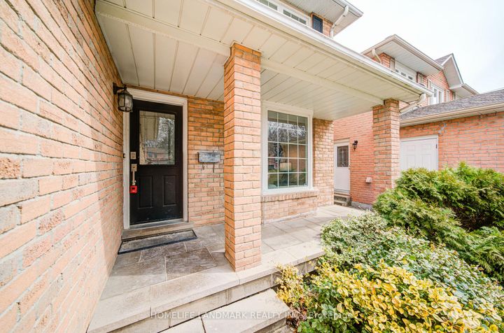 Photo 4 at 1111 Deer Run, Creditview, Mississauga