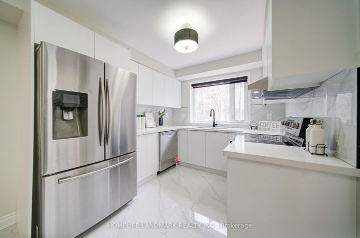 Photo 12 at 1111 Deer Run, Creditview, Mississauga