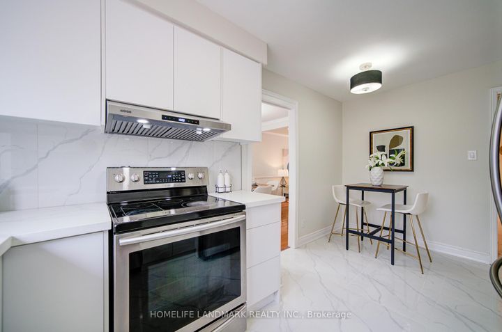 Photo 14 at 1111 Deer Run, Creditview, Mississauga