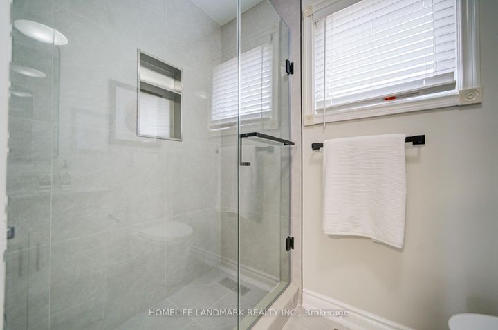 Photo 37 at 1111 Deer Run, Creditview, Mississauga