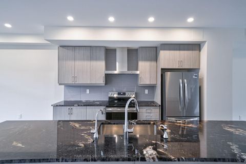 Photo 10 at 14 Bennington Road, Summerhill Estates, Newmarket