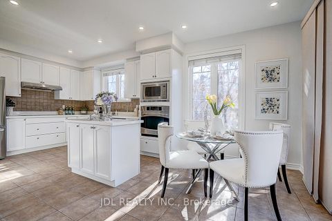 Photo 9 at 46 Braehead Drive, Jefferson, Richmond Hill