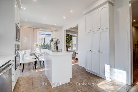 Photo 14 at 46 Braehead Drive, Jefferson, Richmond Hill