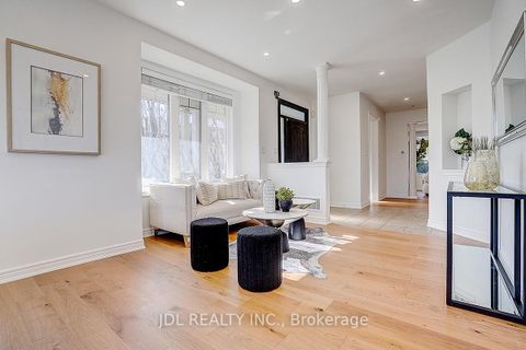 Photo 19 at 46 Braehead Drive, Jefferson, Richmond Hill