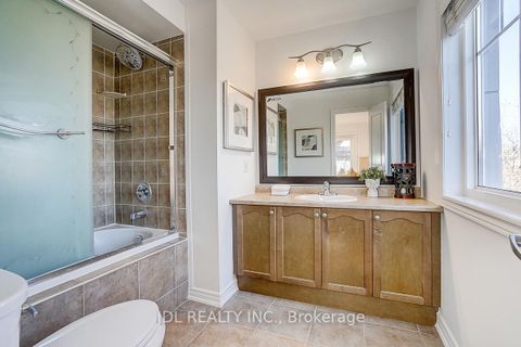 Photo 33 at 46 Braehead Drive, Jefferson, Richmond Hill