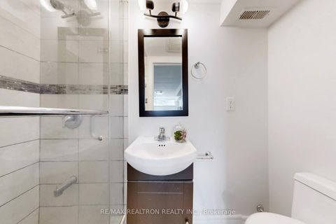 Photo 30 at 53 Fairglen Avenue, L'Amoreaux, Toronto