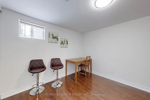 Photo 31 at 53 Fairglen Avenue, L'Amoreaux, Toronto
