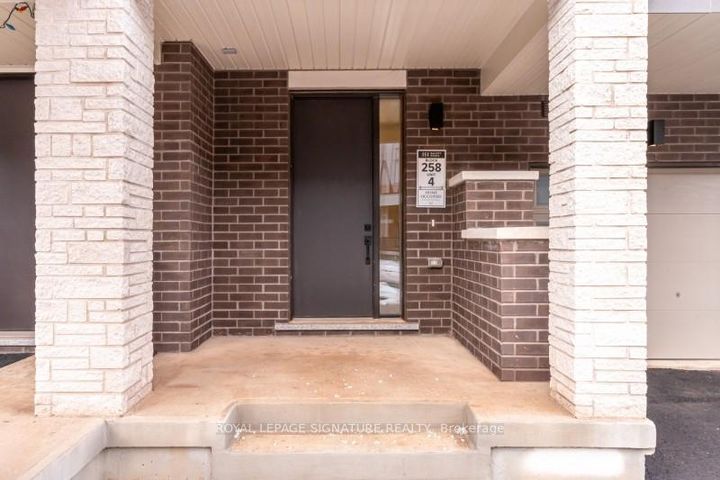 Photo 4 at 1309 Anthonia Trail, JM Joshua Meadows, Oakville