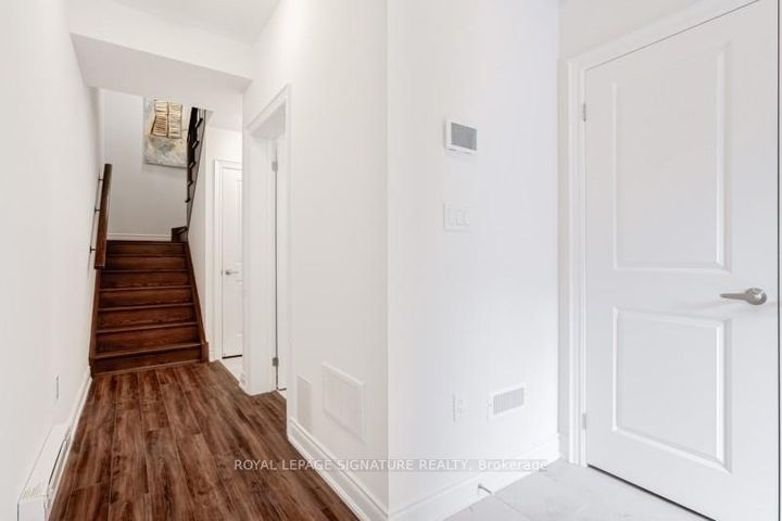 Photo 6 at 1309 Anthonia Trail, JM Joshua Meadows, Oakville