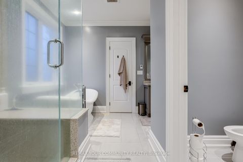 Photo 23 at 20111 Bathurst Street E, Holland Landing, East Gwillimbury