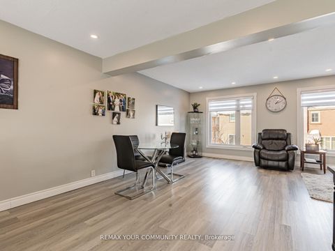 Photo 10 at 60 Dana Crescent, Yorkhill, Vaughan