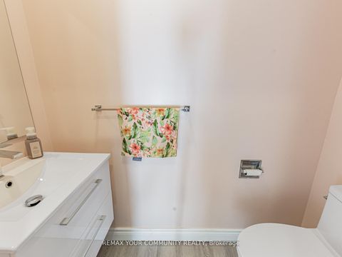 Photo 16 at 60 Dana Crescent, Yorkhill, Vaughan