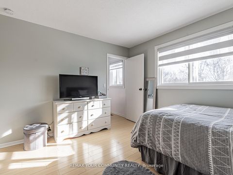 Photo 32 at 60 Dana Crescent, Yorkhill, Vaughan