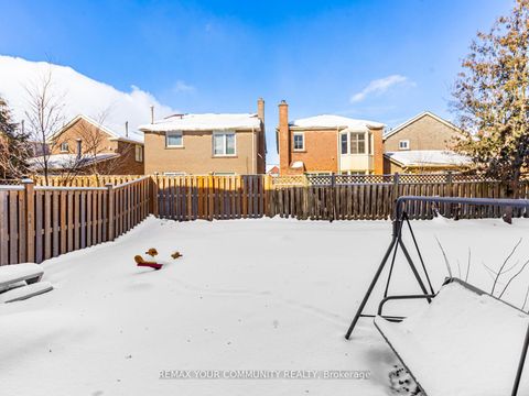 Photo 33 at 60 Dana Crescent, Yorkhill, Vaughan