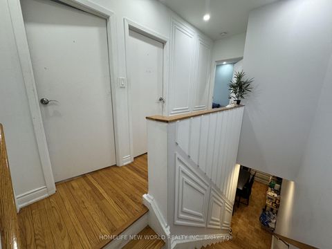 Photo 8 at 113 - 2901 Jane Street, Jane Heights, Toronto