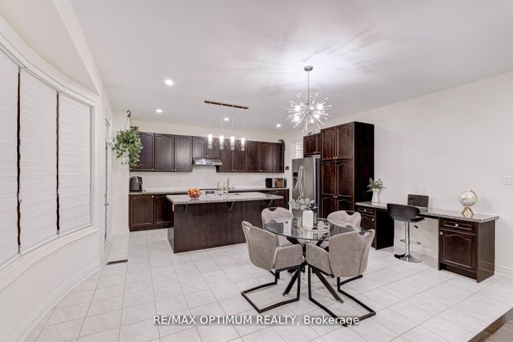 Photo 13 at 91 Elderslie Crescent, Kleinburg, Vaughan