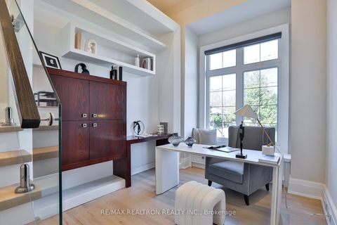 Photo 7 at 261 Patricia Avenue, Newtonbrook West, Toronto