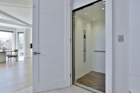 Photo 8 at 261 Patricia Avenue, Newtonbrook West, Toronto