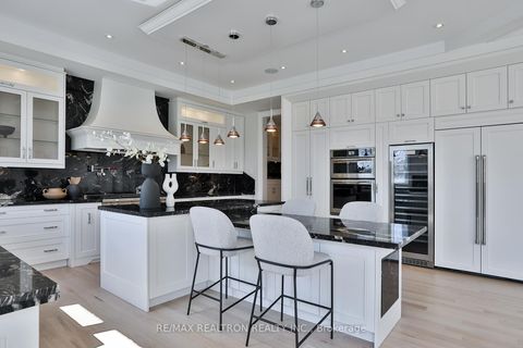 Photo 14 at 261 Patricia Avenue, Newtonbrook West, Toronto