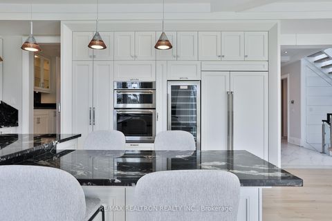 Photo 15 at 261 Patricia Avenue, Newtonbrook West, Toronto