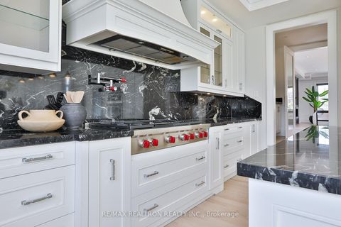 Photo 16 at 261 Patricia Avenue, Newtonbrook West, Toronto