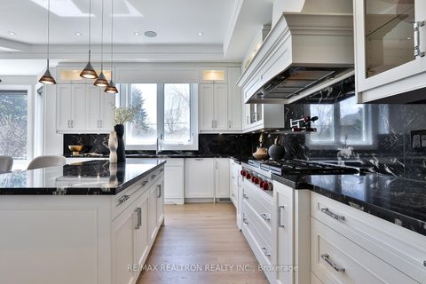 Photo 18 at 261 Patricia Avenue, Newtonbrook West, Toronto