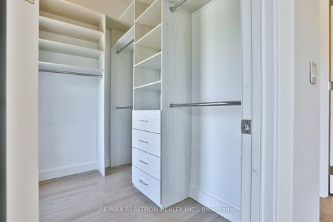 Photo 37 at 261 Patricia Avenue, Newtonbrook West, Toronto